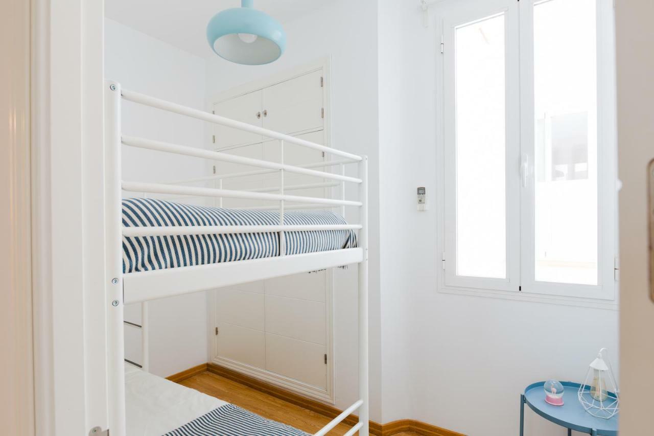 Apartament Hola Malaga Centro Historico Zewnętrze zdjęcie